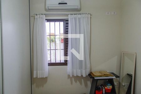 Casa à venda com 175m², 2 quartos e 2 vagasQuarto Suíte 2