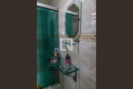 Casa à venda com 175m², 2 quartos e 2 vagasBanheiro Suíte