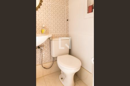 Casa à venda com 100m², 2 quartos e 2 vagas Casa à venda com 100m², 2 quartos e 2 vagasLavabo