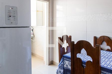 Casa à venda com 100m², 2 quartos e 2 vagas Casa à venda com 100m², 2 quartos e 2 vagasCozinha