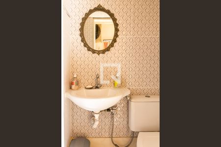 Casa à venda com 100m², 2 quartos e 2 vagas Casa à venda com 100m², 2 quartos e 2 vagasLavabo