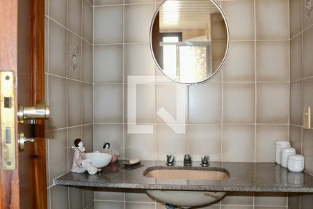 Apartamento para alugar com 300m², 4 quartos e 3 vagasBanheiro Suíte 3