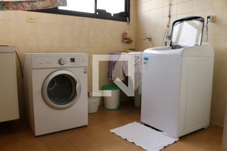 Apartamento para alugar com 300m², 4 quartos e 3 vagasArea de Serviço