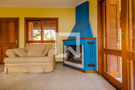 Sala de casa de condomínio à venda com 3 quartos, 132m² em Espirito Santo, Porto Alegre