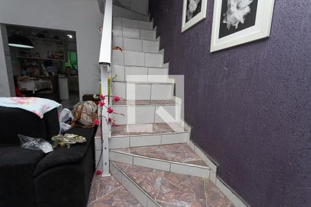 Escada sala 1  de casa à venda com 5 quartos, 200m² em Conceição, Diadema
