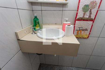 Lavabo  de casa à venda com 5 quartos, 200m² em Conceição, Diadema