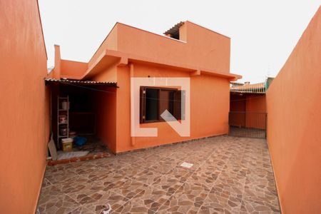 Casa para alugar com 120m², 3 quartos e 2 vagas Casa para alugar com 120m², 3 quartos e 2 vagasQuintal