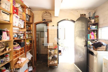 Casa à venda com 393m², 5 quartos e 8 vagasLavanderia 