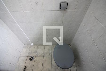 Casa à venda com 393m², 5 quartos e 8 vagasBanheiro da Suíte 4