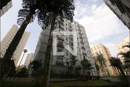 Apartamento para alugar com 64m², 2 quartos e 1 vaga Apartamento para alugar com 64m², 2 quartos e 1 vagaFachada