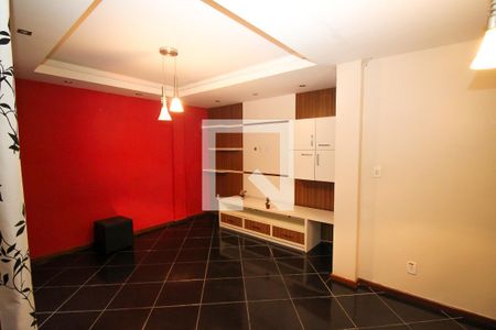 Sala de casa para alugar com 5 quartos, 200m² em Partenon, Porto Alegre