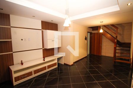 Sala de casa à venda com 5 quartos, 200m² em Partenon, Porto Alegre