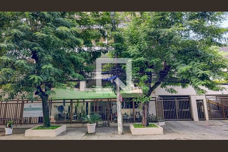 Apartamento à venda com 70m², 3 quartos e 1 vagaFachada e portaria