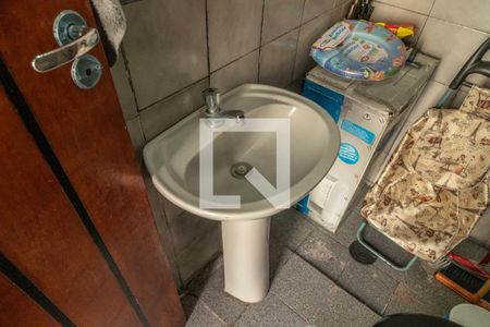 Casa à venda com 500m², 2 quartos e 8 vagasBanheiro 1