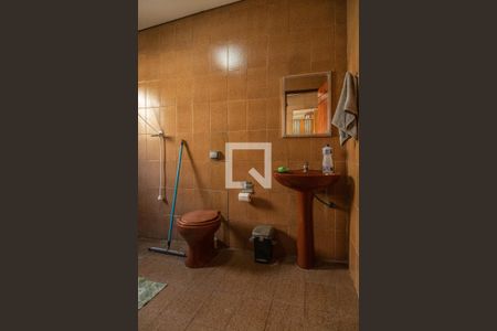 Casa à venda com 500m², 2 quartos e 8 vagasBanheiro 2