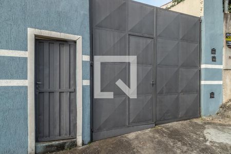 Casa à venda com 500m², 2 quartos e 8 vagasFachada