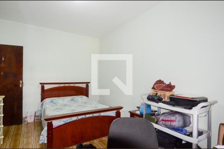 Casa à venda com 315m², 5 quartos e 5 vagas Casa à venda com 315m², 5 quartos e 5 vagasQuarto 3 - Edícula