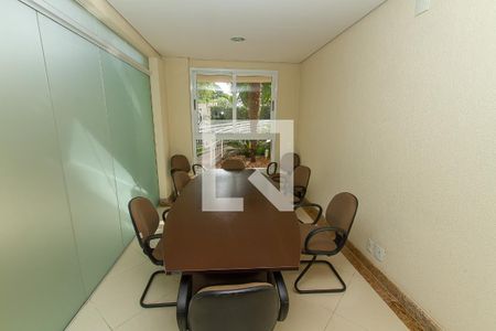 Apartamento à venda com 55m², 2 quartos e 2 vagas Apartamento à venda com 55m², 2 quartos e 2 vagasÁrea Comum Sala de Reuniões