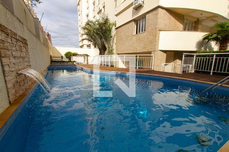 Apartamento à venda com 55m², 2 quartos e 2 vagas Apartamento à venda com 55m², 2 quartos e 2 vagasÁrea comum - Piscina