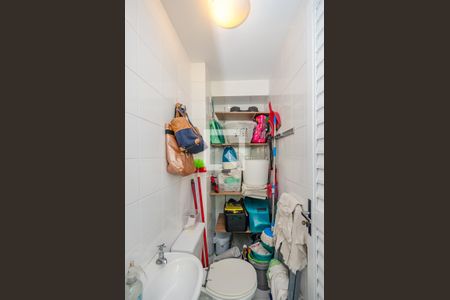 Apartamento à venda com 140m², 3 quartos e 2 vagasBanheiro de Serviço