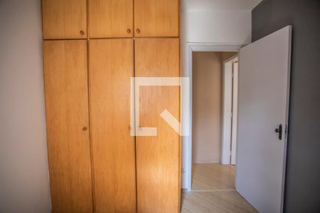 Apartamento à venda com 52m², 2 quartos e 1 vagaQuarto 2 - Armários