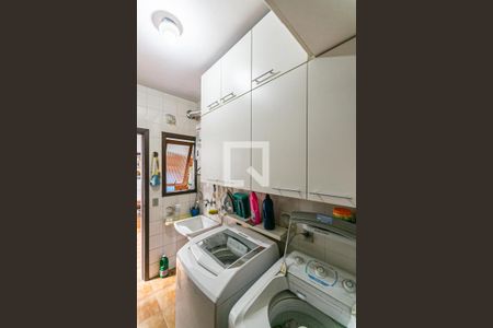 Casa à venda com 155m², 5 quartos e 3 vagas Casa à venda com 155m², 5 quartos e 3 vagasÁrea de Serviço