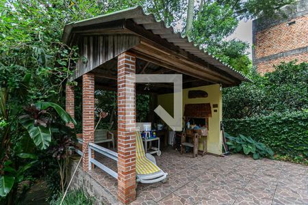 Casa à venda com 155m², 5 quartos e 3 vagas Casa à venda com 155m², 5 quartos e 3 vagasÁrea Externa