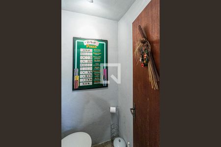 Casa à venda com 155m², 5 quartos e 3 vagas Casa à venda com 155m², 5 quartos e 3 vagasLavabo