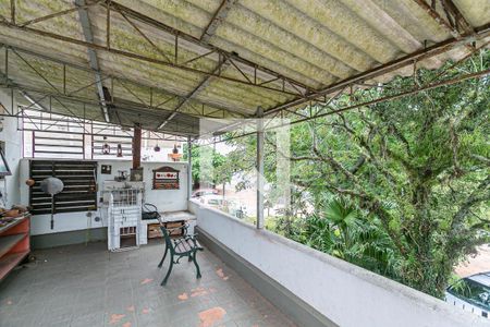 Casa à venda com 155m², 5 quartos e 3 vagas Casa à venda com 155m², 5 quartos e 3 vagasTerraço