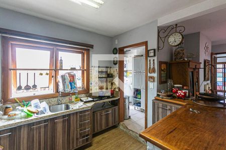 Casa à venda com 155m², 5 quartos e 3 vagas Casa à venda com 155m², 5 quartos e 3 vagasCozinha 2