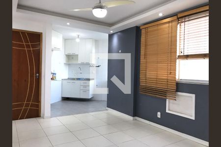 Sala de apartamento para alugar com 1 quarto, 40m² em Anil, Rio de Janeiro