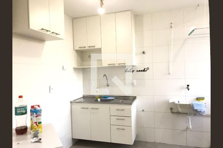 Cozinha de apartamento para alugar com 1 quarto, 40m² em Anil, Rio de Janeiro