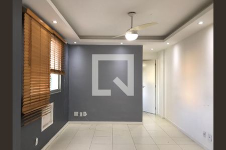 Sala de apartamento para alugar com 1 quarto, 40m² em Anil, Rio de Janeiro