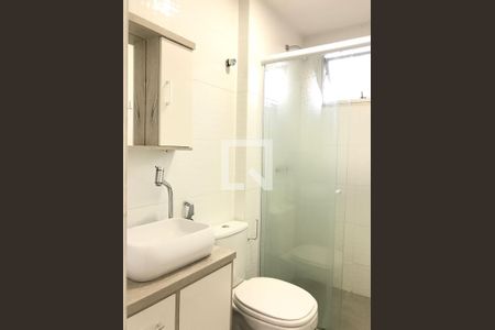 Banheiro de apartamento para alugar com 1 quarto, 40m² em Anil, Rio de Janeiro