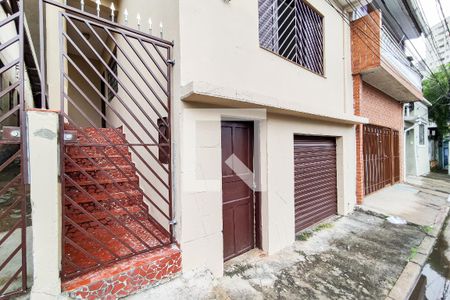 Casa para alugar com 65m², 2 quartos e sem vagaFachada