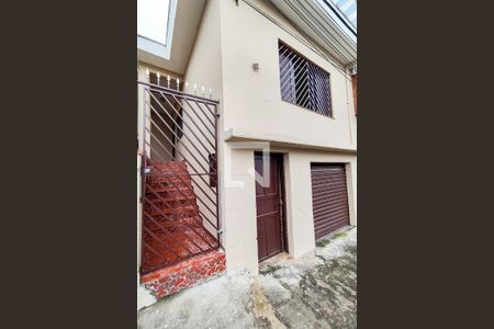 Casa para alugar com 65m², 2 quartos e sem vagaFachada