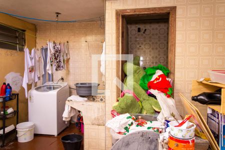 Casa à venda com 130m², 3 quartos e 2 vagas Casa à venda com 130m², 3 quartos e 2 vagasQuintal e área de serviço