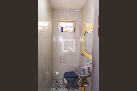 Casa à venda com 130m², 3 quartos e 2 vagas Casa à venda com 130m², 3 quartos e 2 vagasLavabo