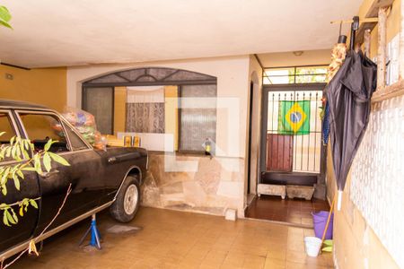 Casa à venda com 130m², 3 quartos e 2 vagas Casa à venda com 130m², 3 quartos e 2 vagasGaragem