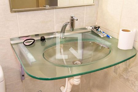 Casa à venda com 130m², 3 quartos e 2 vagas Casa à venda com 130m², 3 quartos e 2 vagasBanheiro