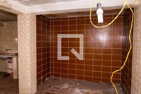 Casa à venda com 130m², 3 quartos e 2 vagas Casa à venda com 130m², 3 quartos e 2 vagasSalão