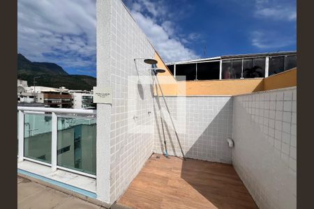 Apartamento à venda com 105m², 3 quartos e 2 vagasÁrea comum - Piscina