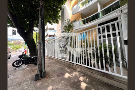 Apartamento à venda com 105m², 3 quartos e 2 vagasFachada