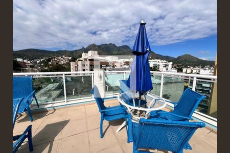 Apartamento à venda com 105m², 3 quartos e 2 vagasÁrea comum - Piscina