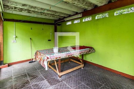 Casa para alugar com 118m², 2 quartos e 3 vagasQuintal