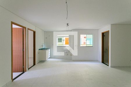 Sala e Cozinha de apartamento para alugar com 2 quartos, 61m² em Vila Santa Isabel, São Paulo