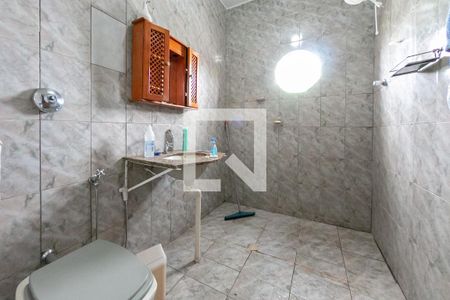 Casa à venda com 105m², 3 quartos e 2 vagasBanheiro da Suíte