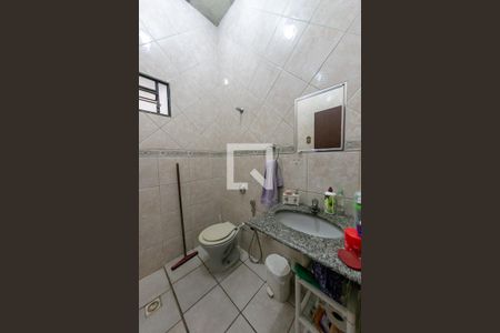 Casa à venda com 105m², 3 quartos e 2 vagasBanheiro Social