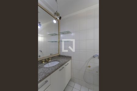 Apartamento para alugar com 105m², 4 quartos e 2 vagas Apartamento para alugar com 105m², 4 quartos e 2 vagasBanheiro Suíte