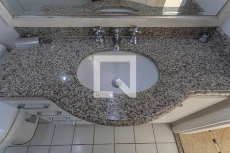 Apartamento para alugar com 105m², 4 quartos e 2 vagas Apartamento para alugar com 105m², 4 quartos e 2 vagasBanheiro Social